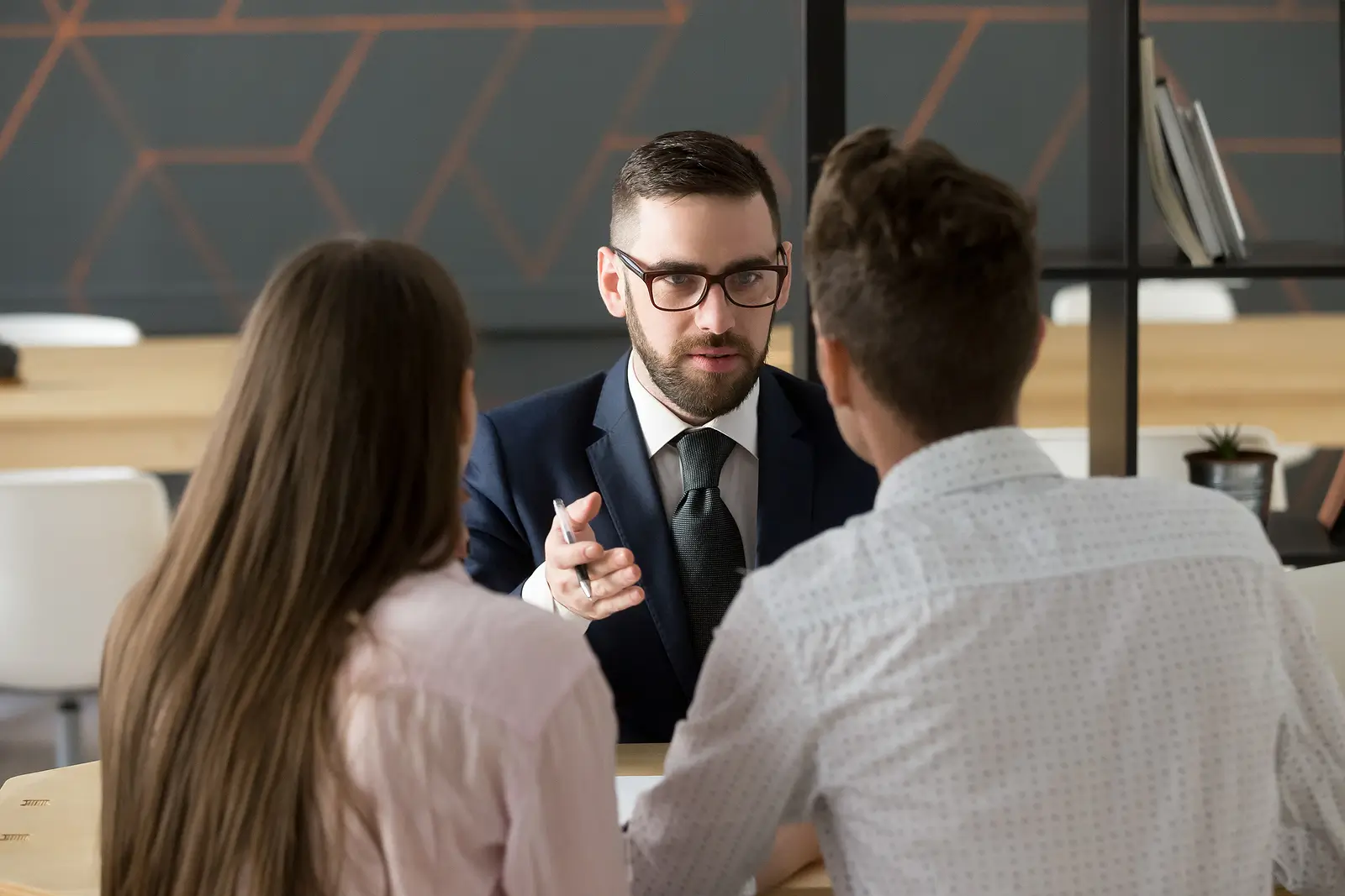 How Orlando Property Managers Handle Rent Negotiations With Prospective Tenants