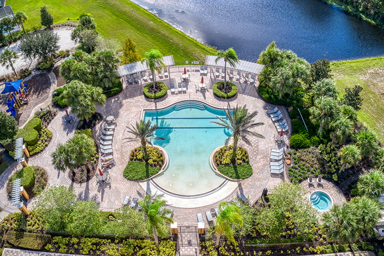 Watersong Resort community in Davenport, FL